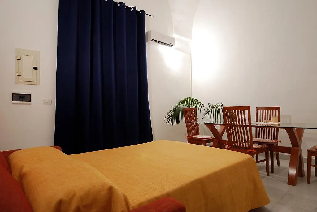 Appartamento B&B Ariosto レッチェ イタリア